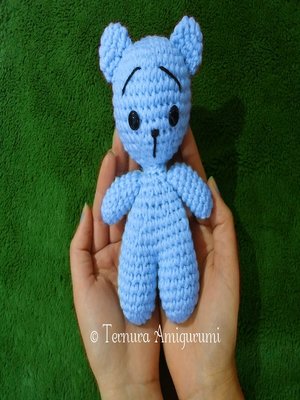 cover image of crochet pattern of little bear
